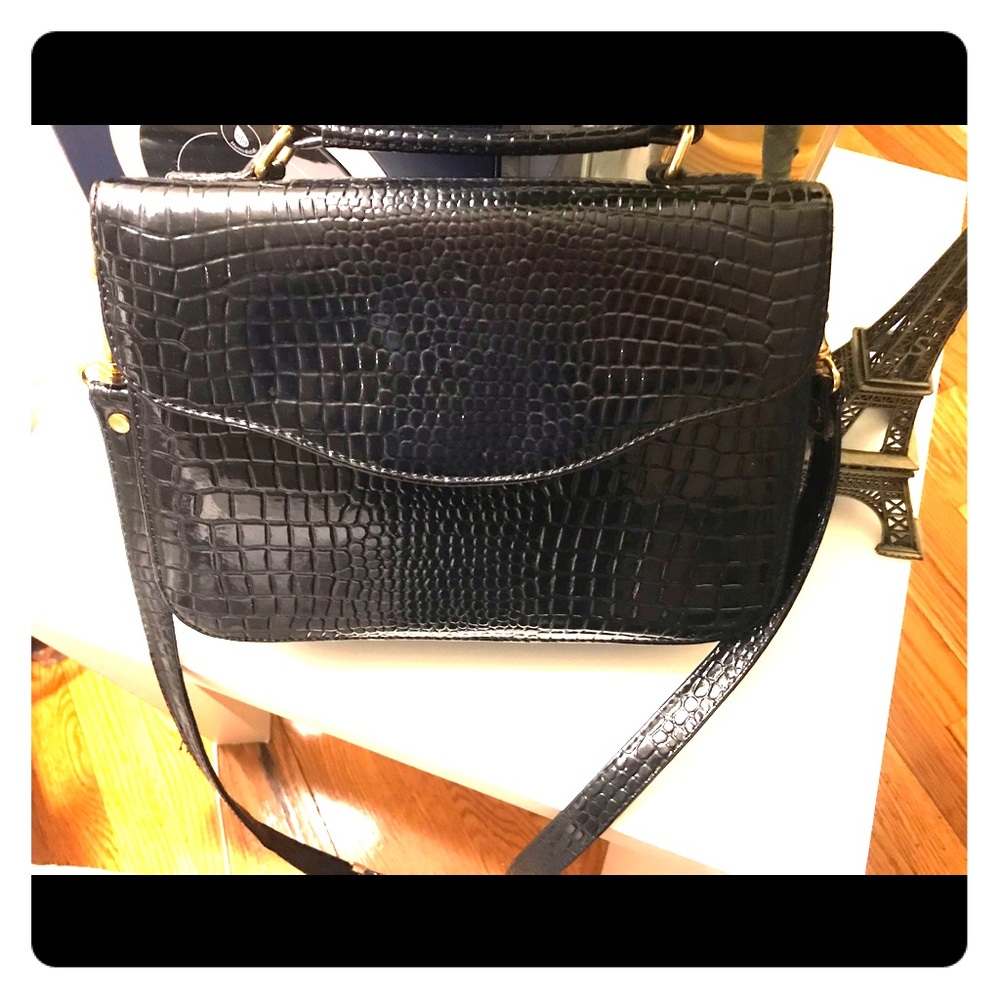 Black crossbody  handbag